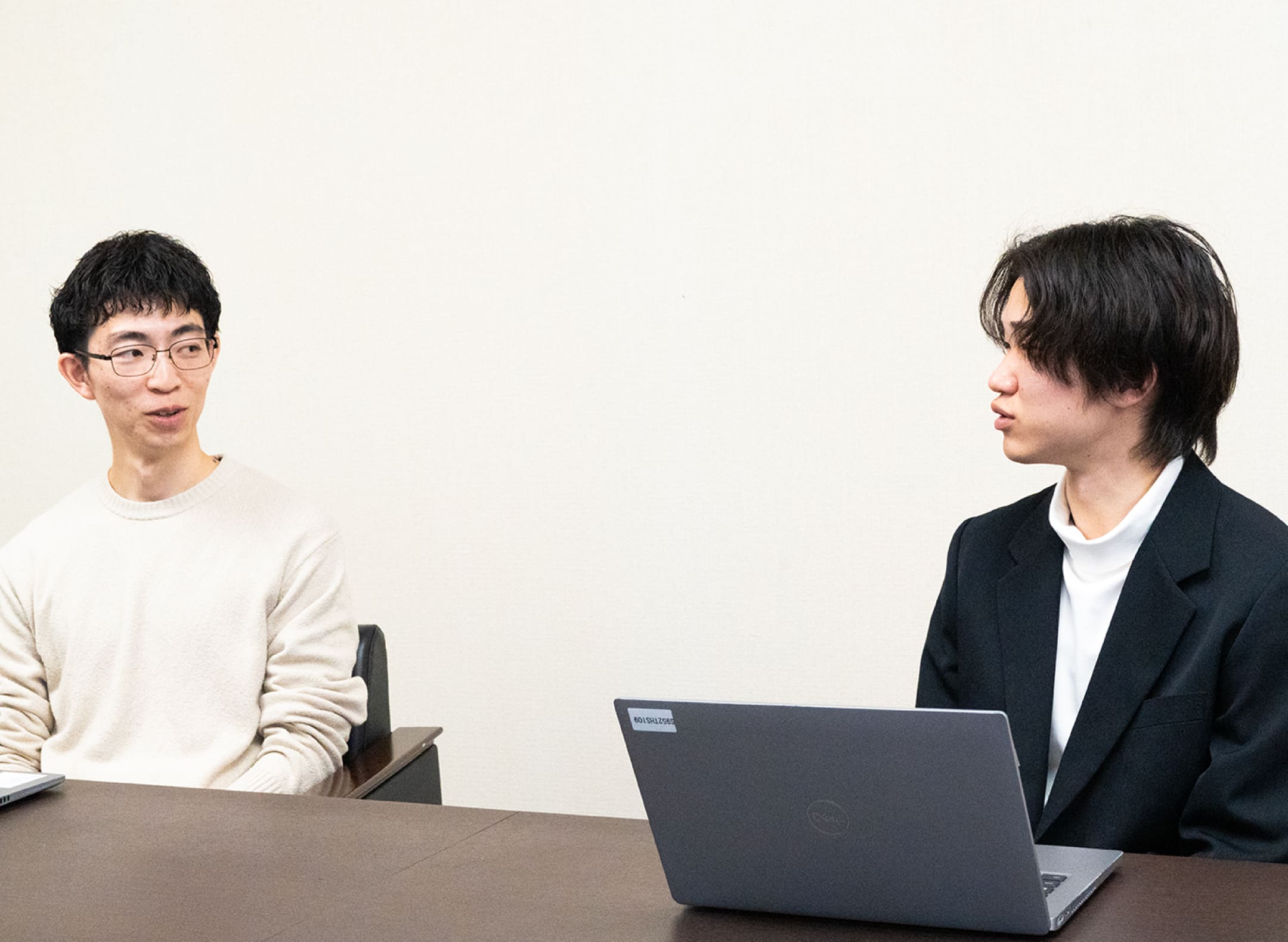 仕事を知る