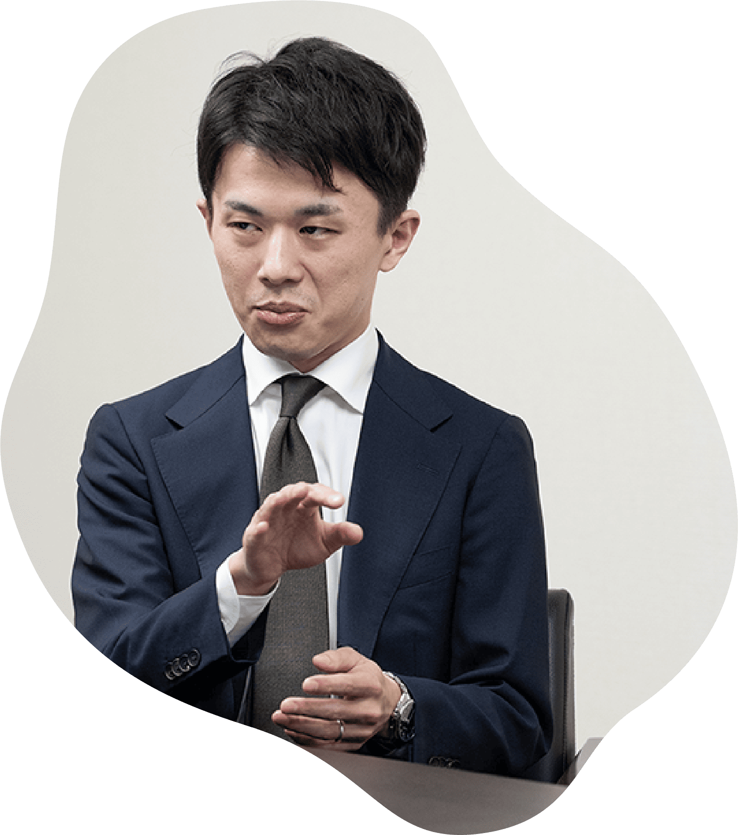 少数精鋭だからこそ、強い結束力が生まれる。成長を支える職場環境。